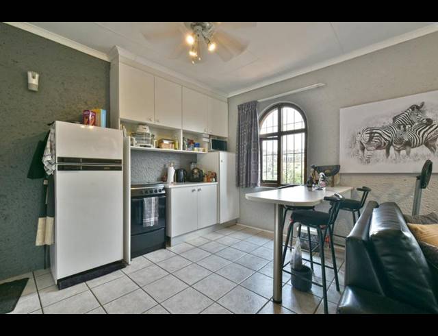 7 BEDROOM HOUSE FOR SALE IN GLENVISTA